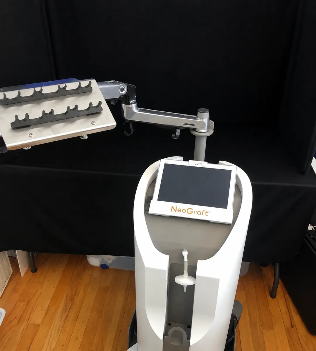 VENUS CONCEPT NeoGraft Hair Transplant System